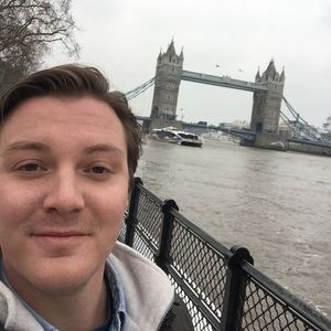 Meet your Posher, Derek